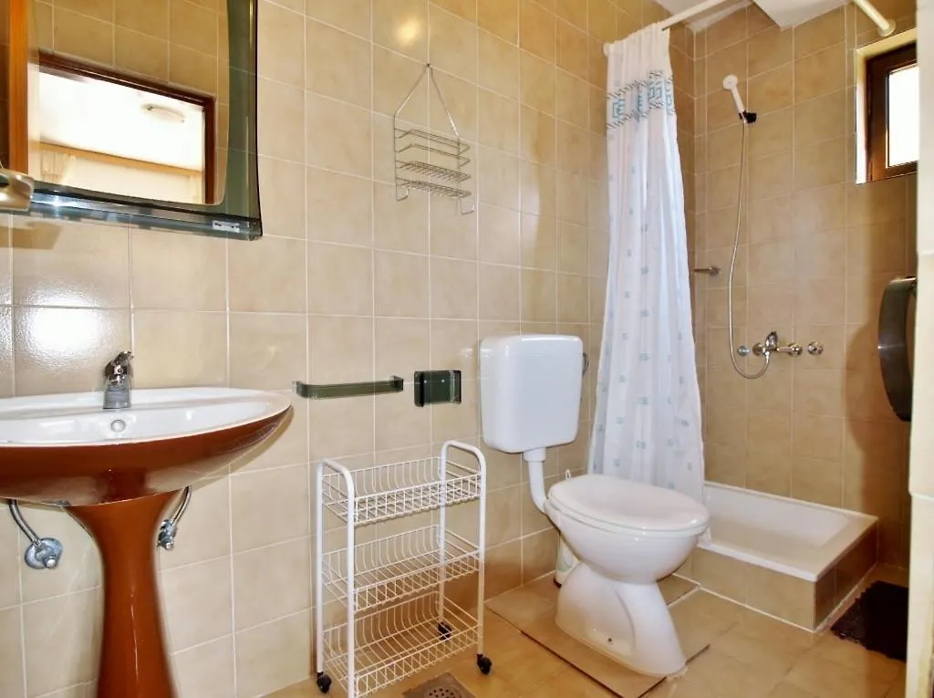 Apartments By The Sea Banjol, Rab - 16638 Croatia