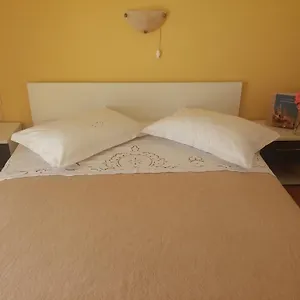 3* Gostinjska kuća & Brna