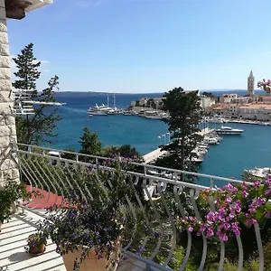 Ivic Paka Rab Apartment